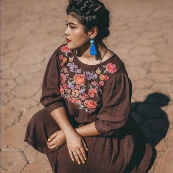 Dress - Picture 2 of 5